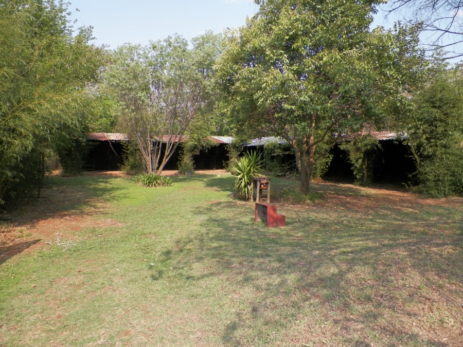 Commercial Property for Sale in Knopjeslaagte Gauteng