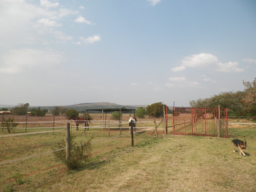 Commercial Property for Sale in Knopjeslaagte Gauteng