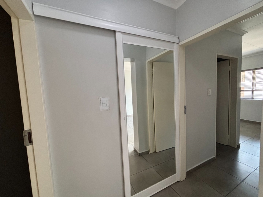 2 Bedroom Property for Sale in Vorna Valley Gauteng