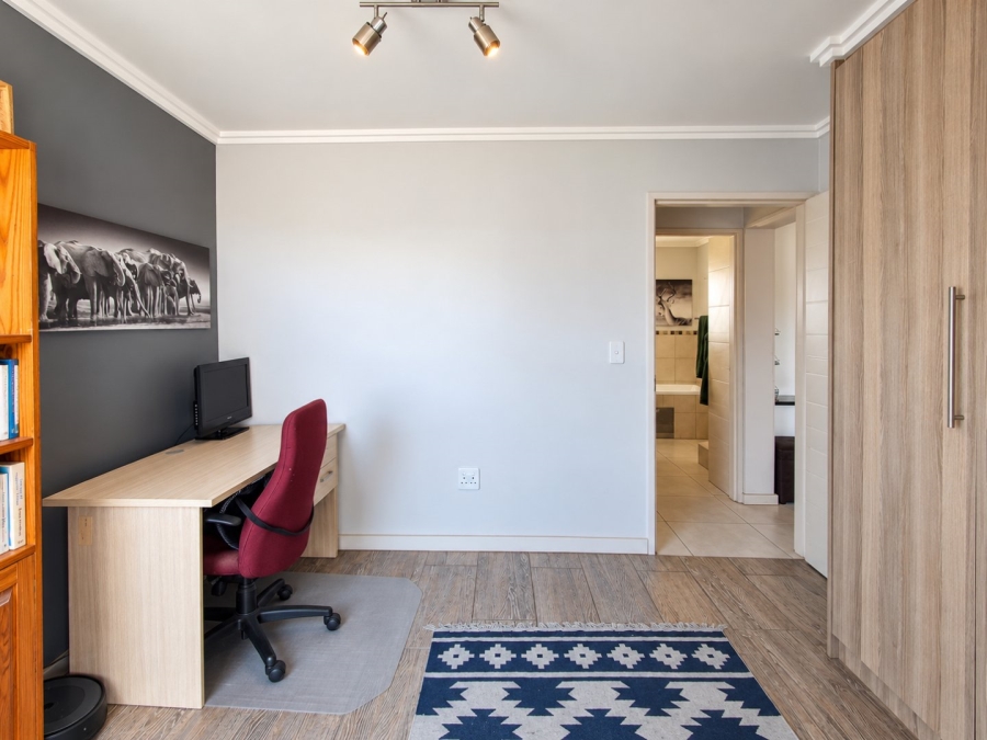 2 Bedroom Property for Sale in Sebenza Gauteng