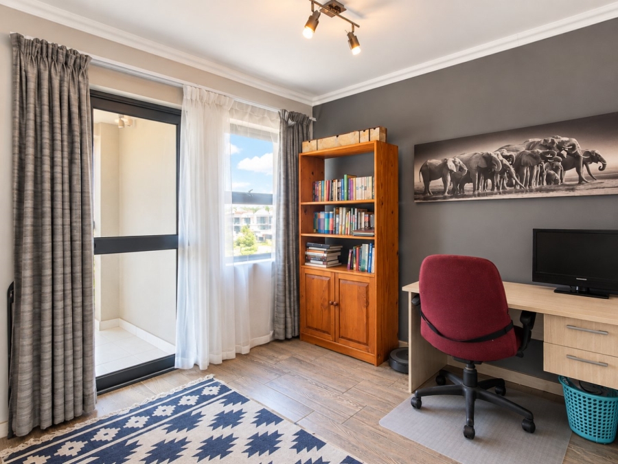 2 Bedroom Property for Sale in Sebenza Gauteng