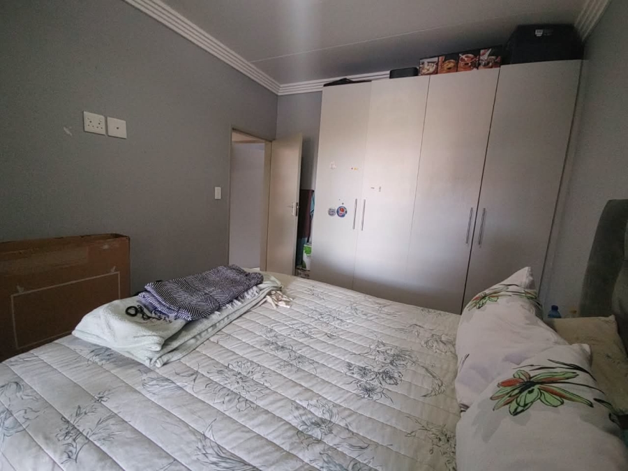 To Let 2 Bedroom Property for Rent in Klipfontein Gauteng