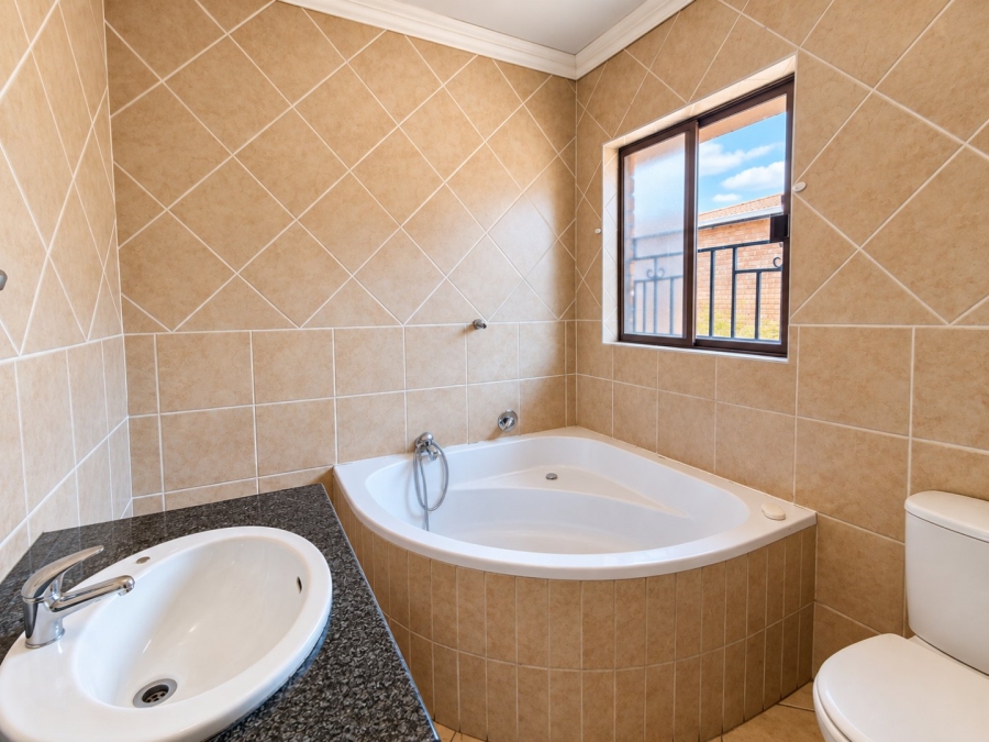 3 Bedroom Property for Sale in Eastleigh Gauteng