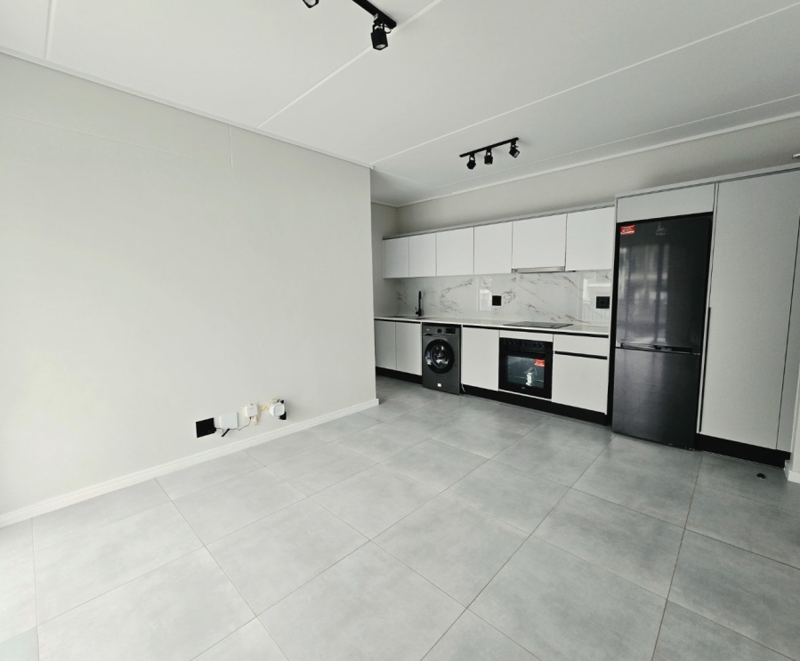 To Let 1 Bedroom Property for Rent in Crowthorne AH Gauteng