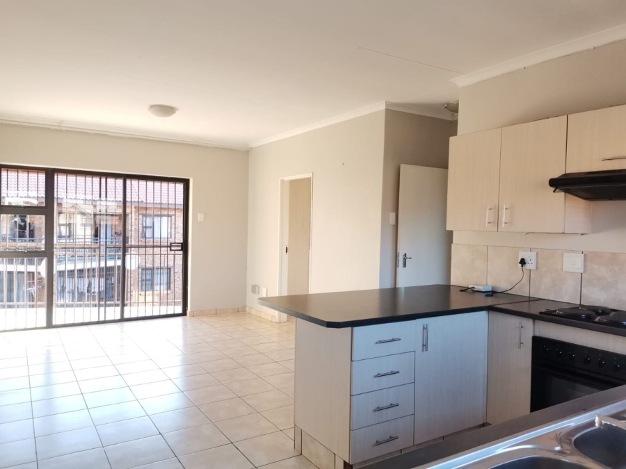 To Let 2 Bedroom Property for Rent in Witfield Gauteng