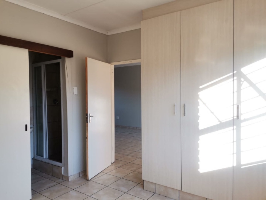 To Let 2 Bedroom Property for Rent in Witfield Gauteng