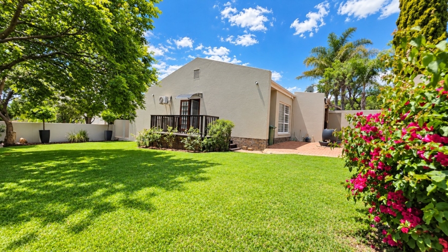3 Bedroom Property for Sale in Lonehill Gauteng