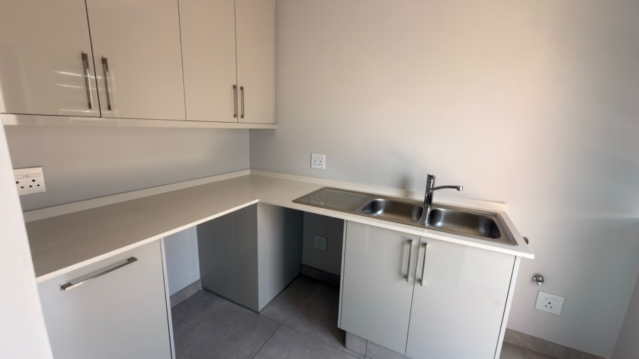 To Let 3 Bedroom Property for Rent in Avianto Estates Gauteng