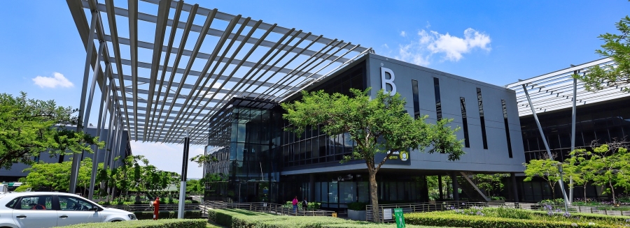 To Let Commercial Property for Rent in Woodmead Gauteng