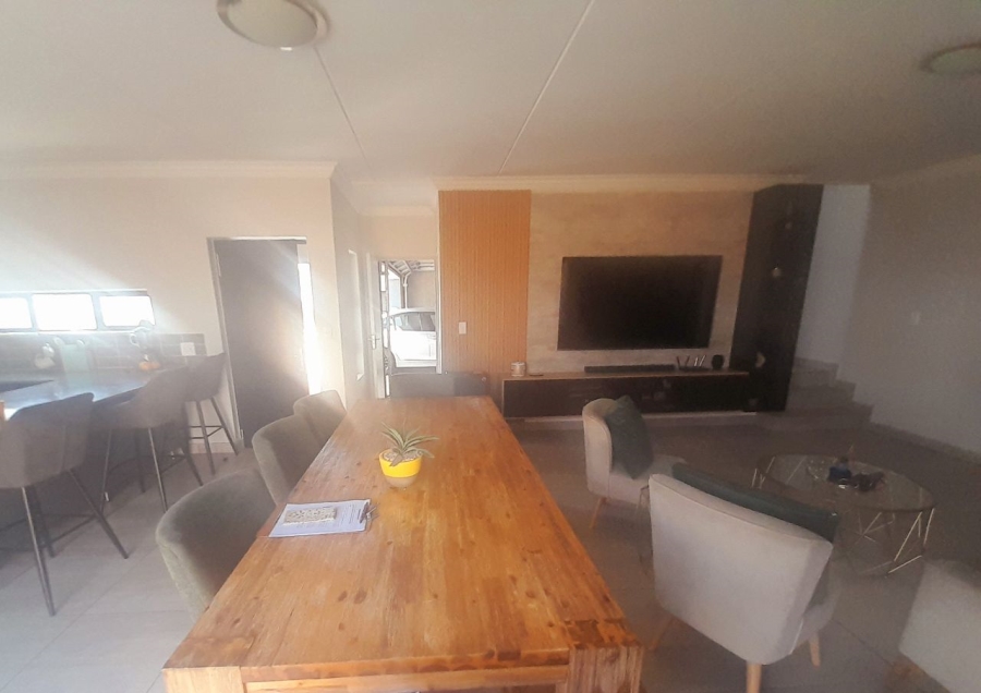 3 Bedroom Property for Sale in Thatchfield Ridge Gauteng