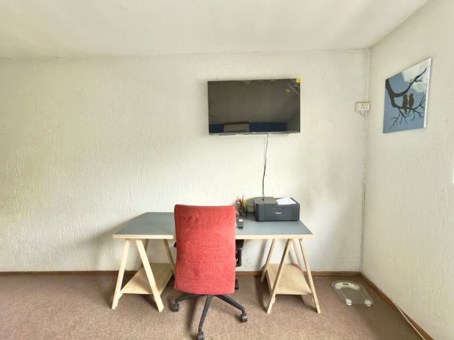 2 Bedroom Property for Sale in New Market Park Gauteng