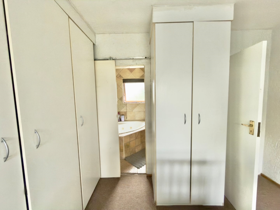 2 Bedroom Property for Sale in New Market Park Gauteng