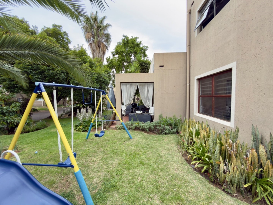 2 Bedroom Property for Sale in New Market Park Gauteng