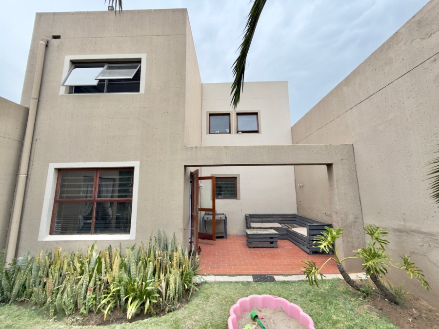 2 Bedroom Property for Sale in New Market Park Gauteng
