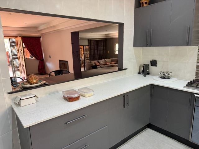 4 Bedroom Property for Sale in Highway Gardens Gauteng