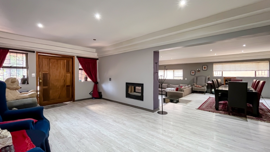4 Bedroom Property for Sale in Highway Gardens Gauteng