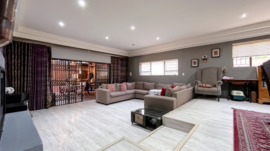4 Bedroom Property for Sale in Highway Gardens Gauteng
