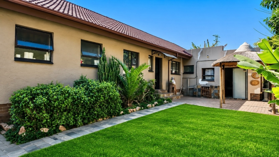 4 Bedroom Property for Sale in Highway Gardens Gauteng