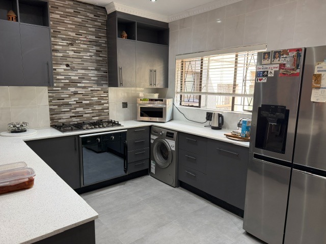 4 Bedroom Property for Sale in Highway Gardens Gauteng