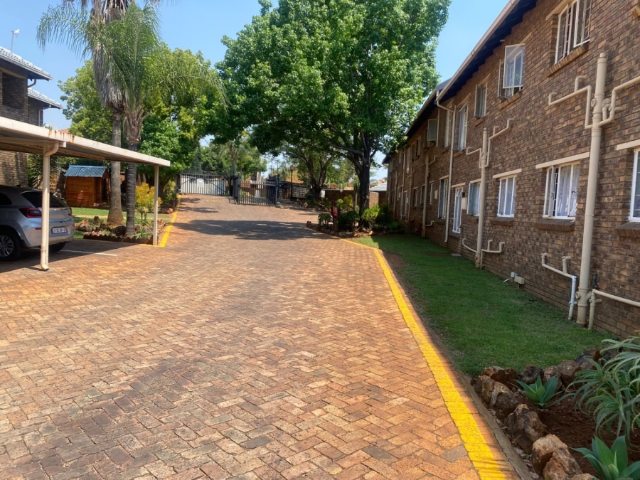 2 Bedroom Property for Sale in Highveld Gauteng