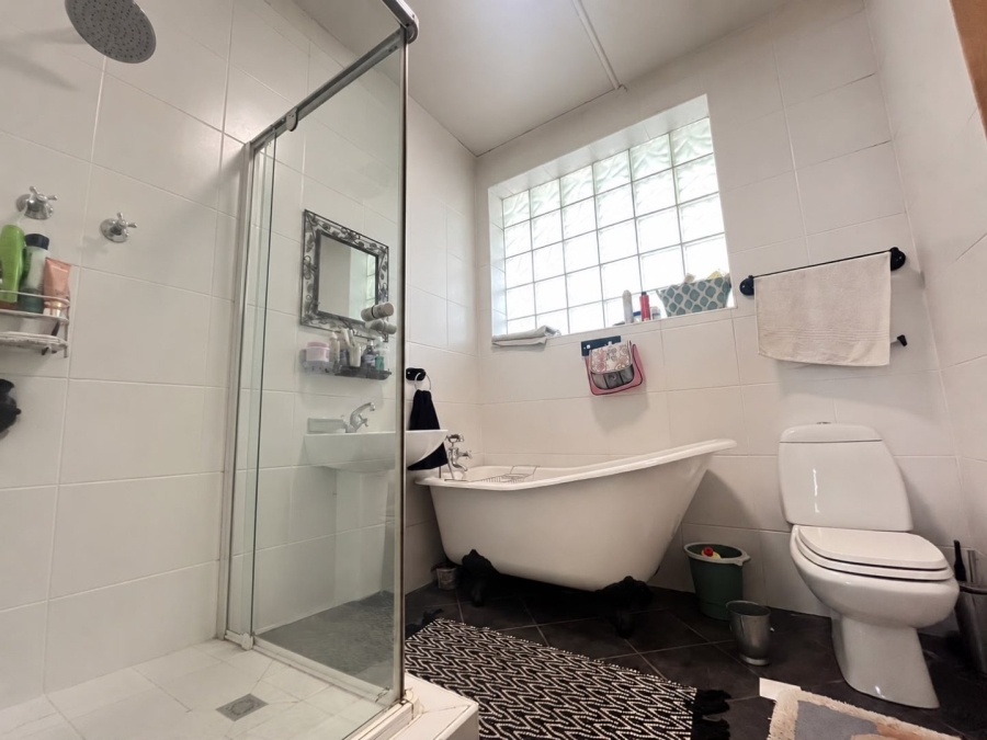 3 Bedroom Property for Sale in Auckland Park Gauteng
