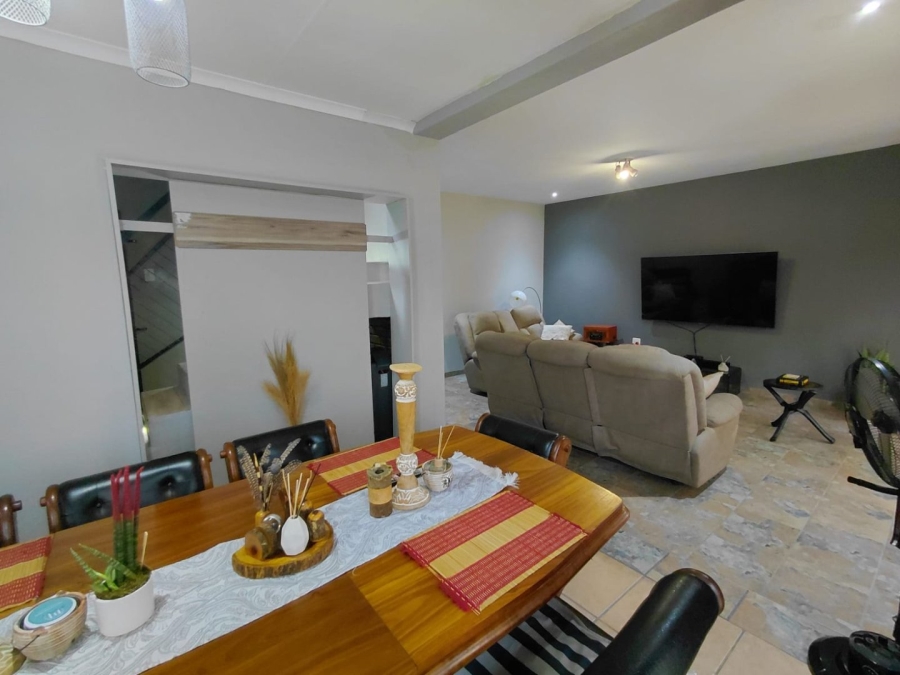 4 Bedroom Property for Sale in The Orchards Gauteng