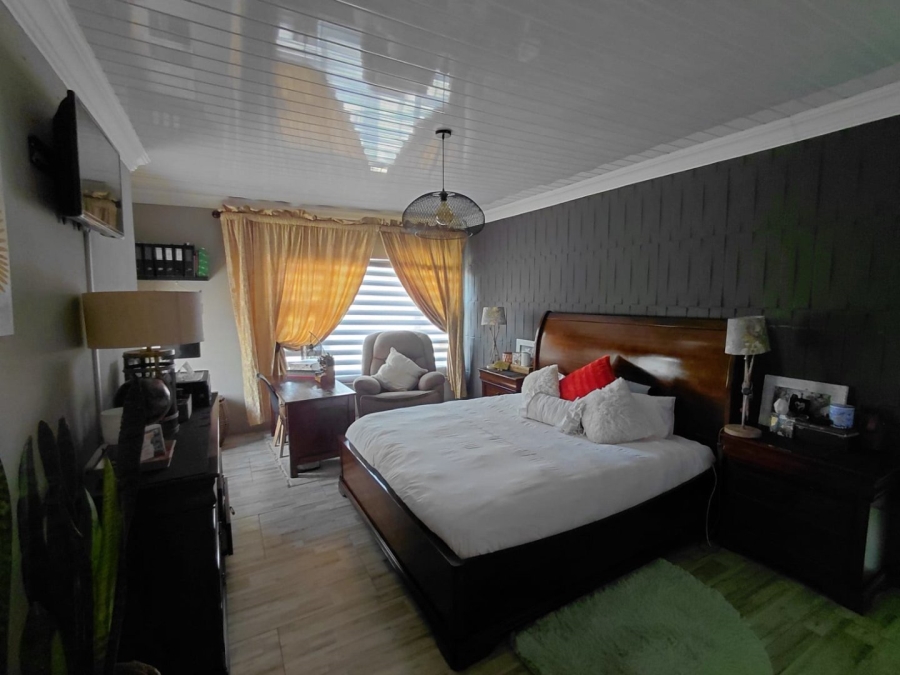 4 Bedroom Property for Sale in The Orchards Gauteng