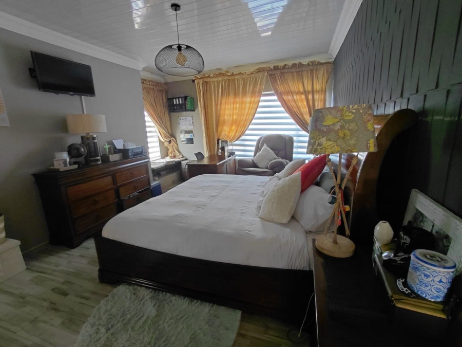 4 Bedroom Property for Sale in The Orchards Gauteng
