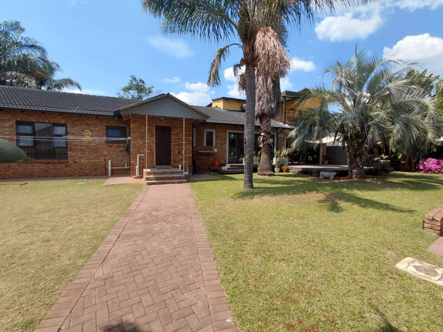 4 Bedroom Property for Sale in The Orchards Gauteng