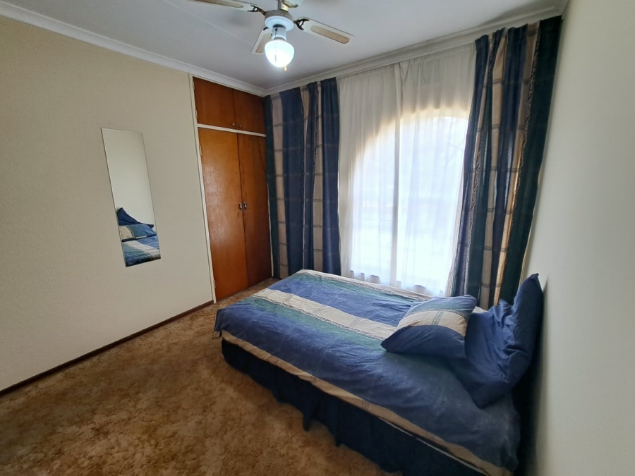 5 Bedroom Property for Sale in Visagie Park Gauteng