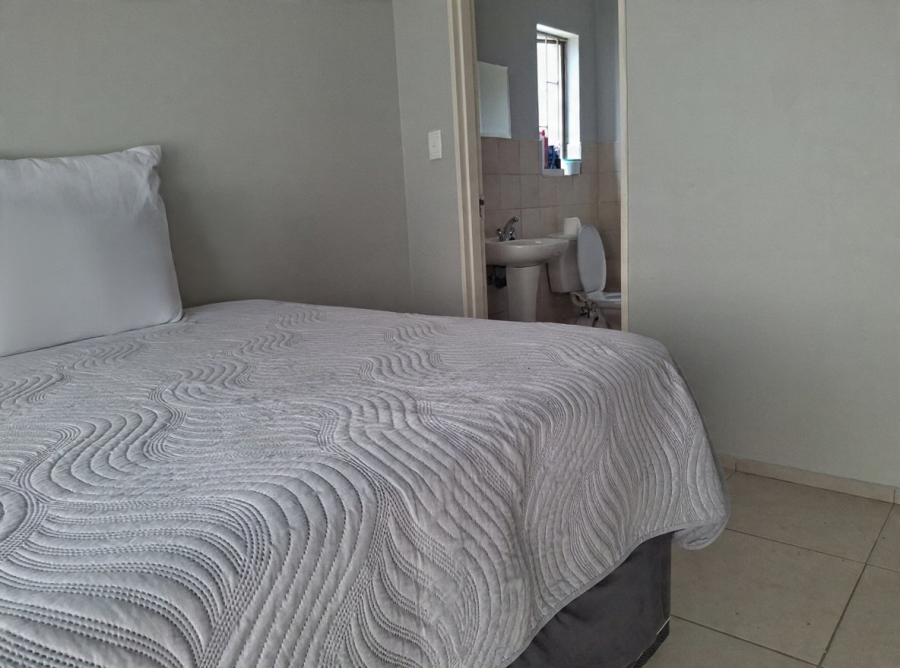 2 Bedroom Property for Sale in Crystal Park Gauteng