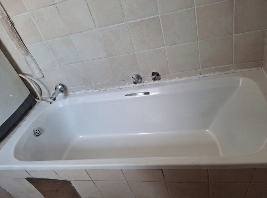2 Bedroom Property for Sale in Crystal Park Gauteng