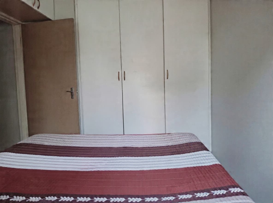 2 Bedroom Property for Sale in Crystal Park Gauteng