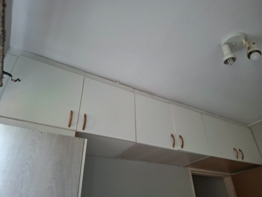 2 Bedroom Property for Sale in Crystal Park Gauteng