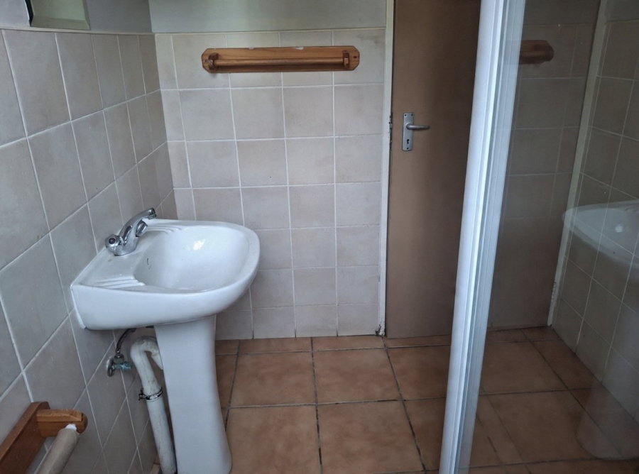 2 Bedroom Property for Sale in Crystal Park Gauteng
