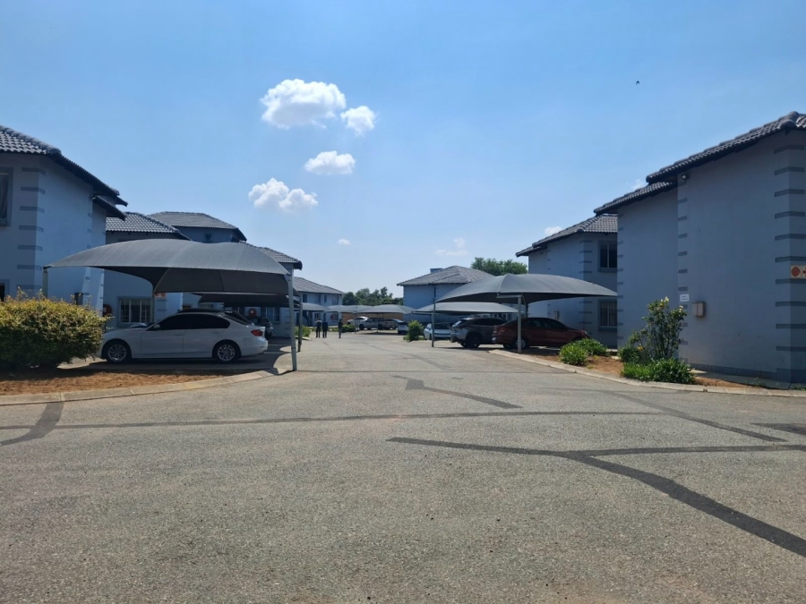 2 Bedroom Property for Sale in Crystal Park Gauteng