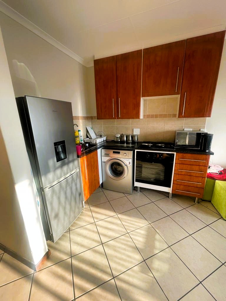 To Let 2 Bedroom Property for Rent in Equestria Gauteng