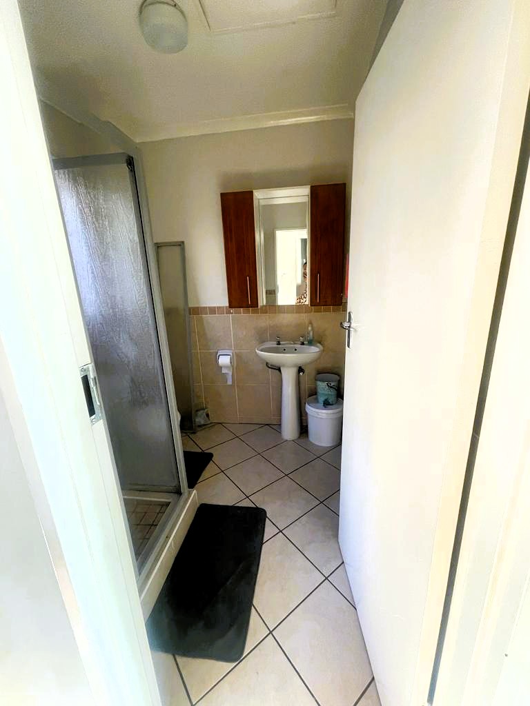 To Let 2 Bedroom Property for Rent in Equestria Gauteng