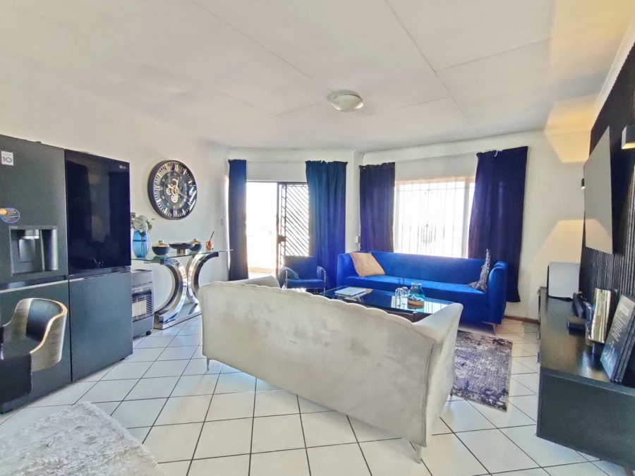 2 Bedroom Property for Sale in Winchester Hills Gauteng