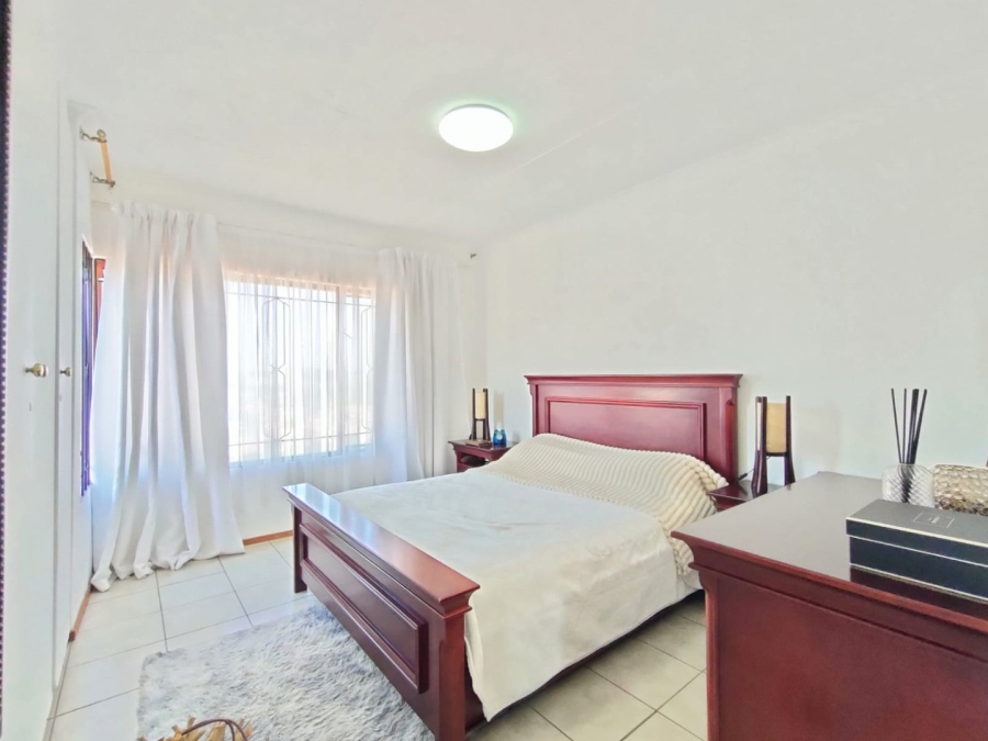 2 Bedroom Property for Sale in Winchester Hills Gauteng