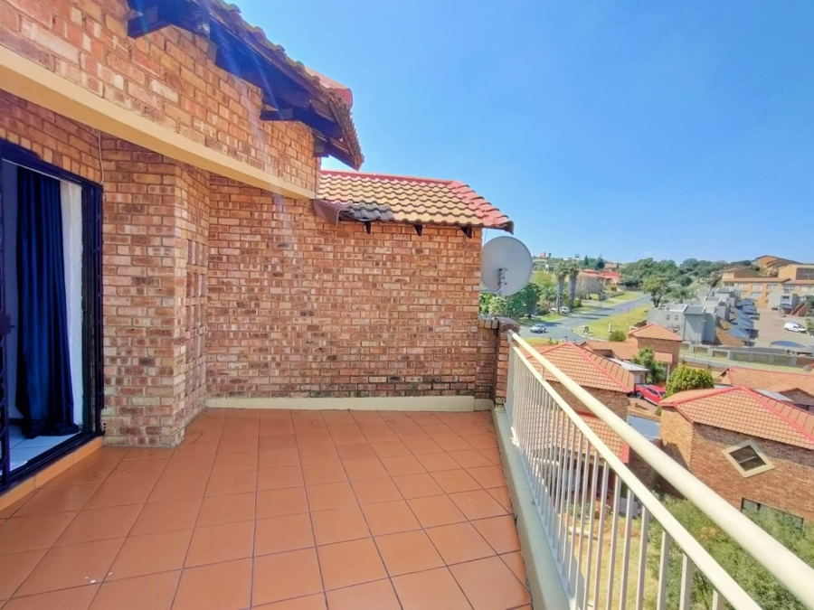 2 Bedroom Property for Sale in Winchester Hills Gauteng