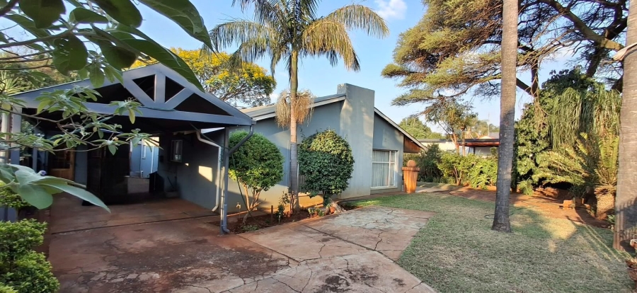 4 Bedroom Property for Sale in Sinoville Gauteng