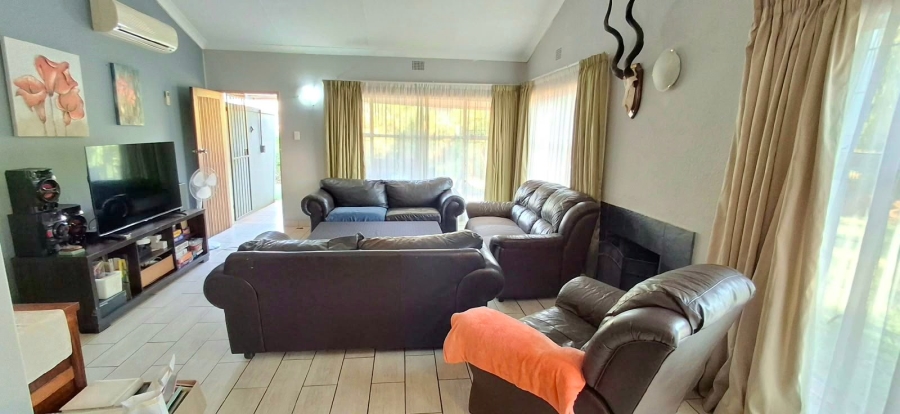 4 Bedroom Property for Sale in Sinoville Gauteng