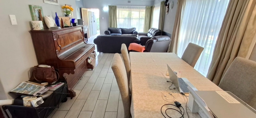 4 Bedroom Property for Sale in Sinoville Gauteng