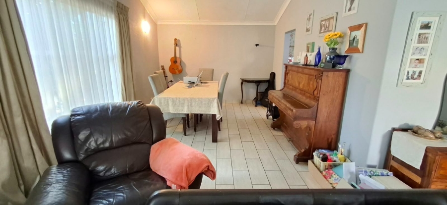 4 Bedroom Property for Sale in Sinoville Gauteng