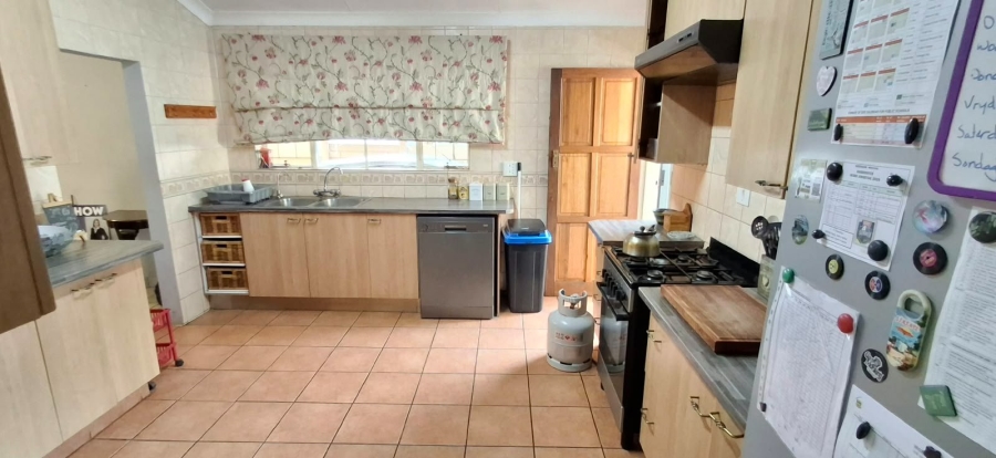 4 Bedroom Property for Sale in Sinoville Gauteng