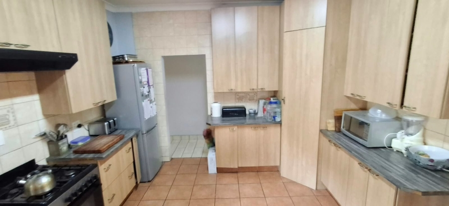 4 Bedroom Property for Sale in Sinoville Gauteng