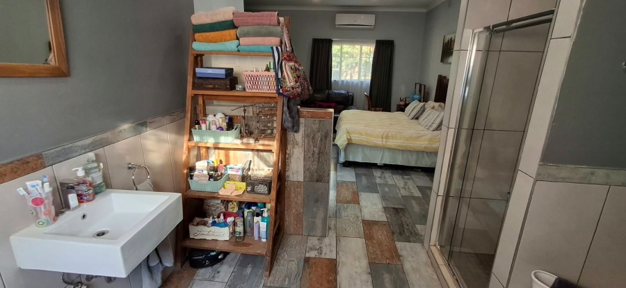 4 Bedroom Property for Sale in Sinoville Gauteng