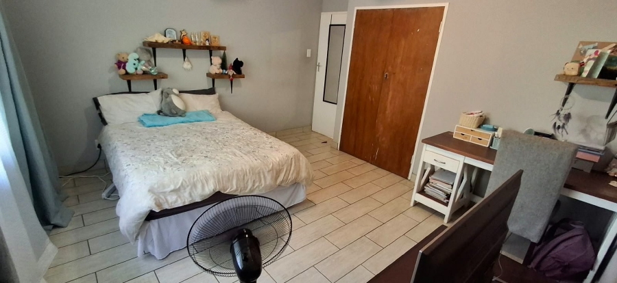 4 Bedroom Property for Sale in Sinoville Gauteng