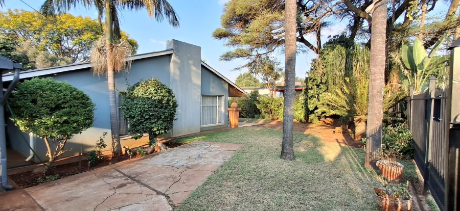 4 Bedroom Property for Sale in Sinoville Gauteng